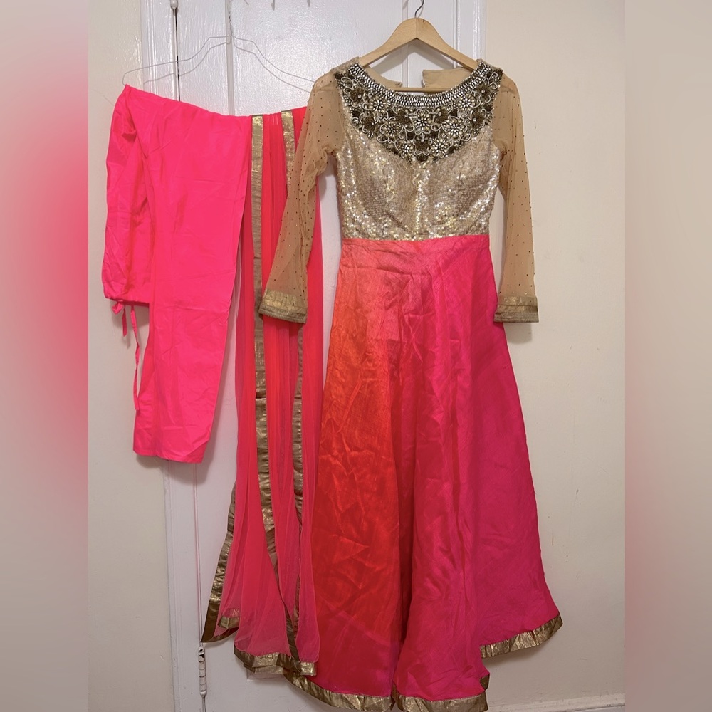 Beautiful Indian dress🤩😍🩷🩷🩷🩷🩷🩷🔥